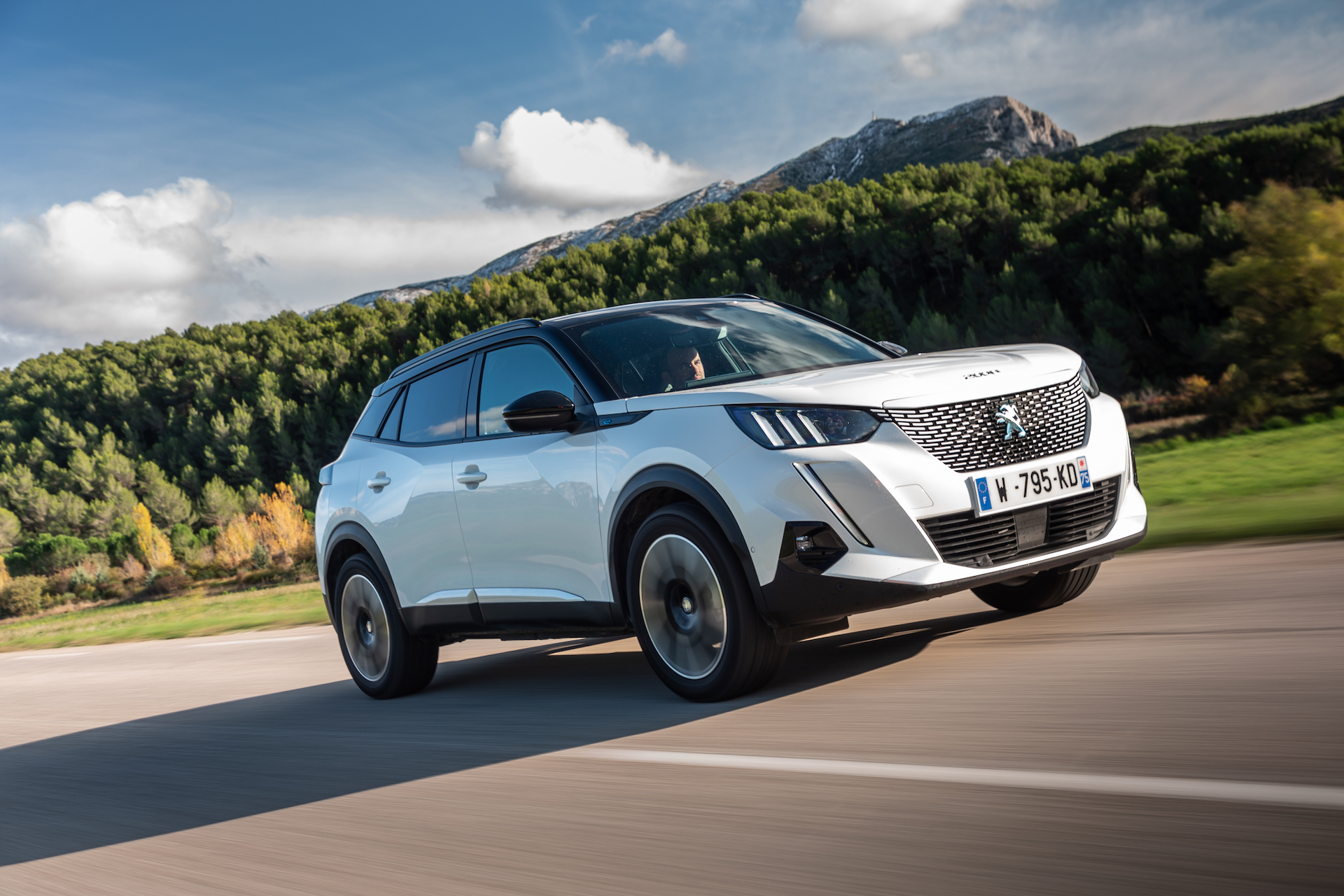 PEUGEOT_2008_elettrica prova