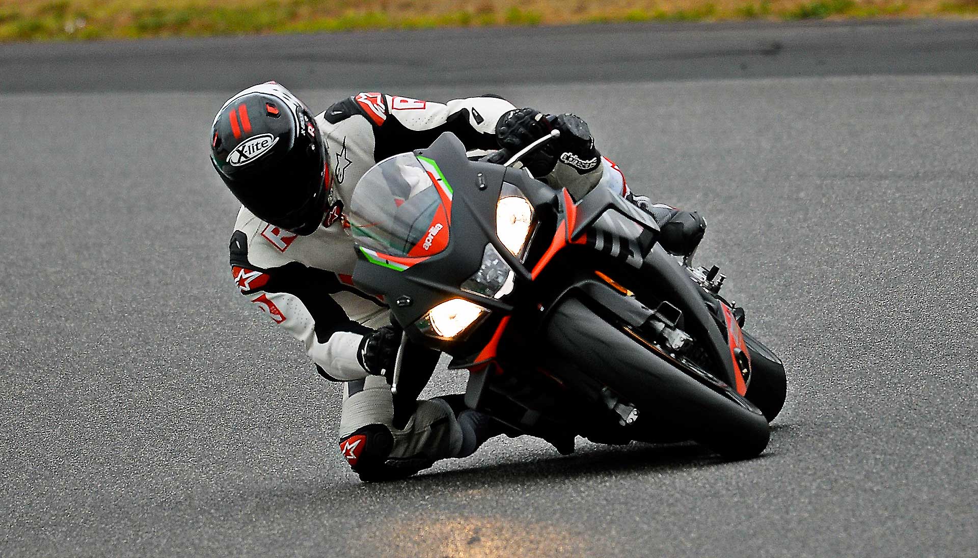 Aprilia RSV4 1100 Factory 2020