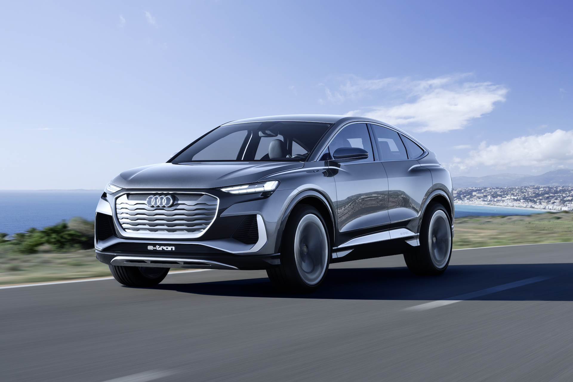 Audi Q4 Sportback e-tron concept dinamica