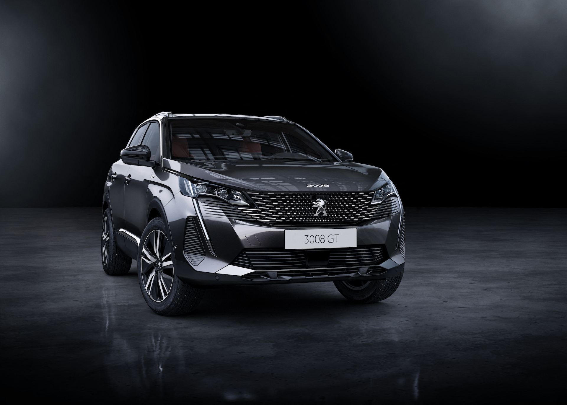PEUGEOT_3008 tre quarti anteriore