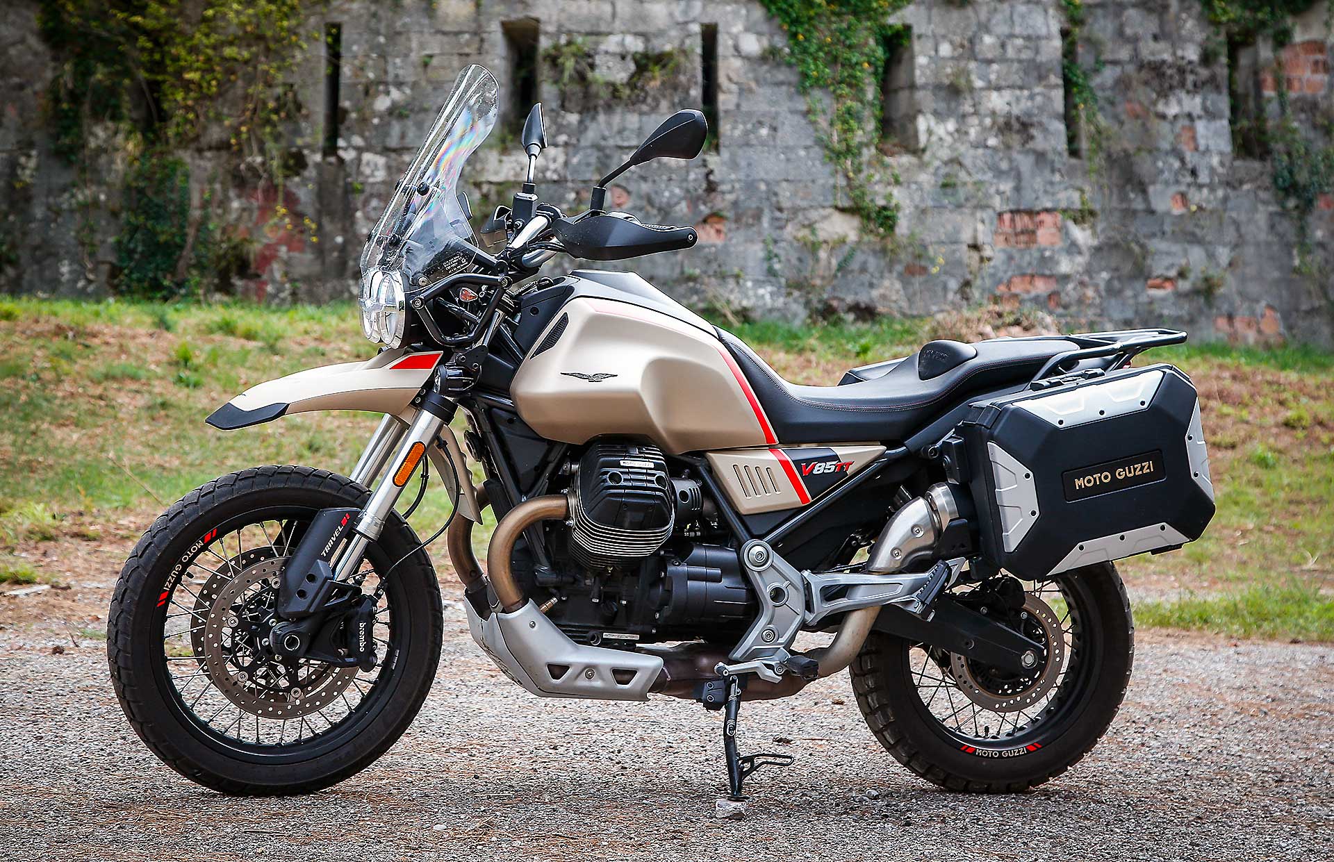 Moto Guzzi V85TT Travel