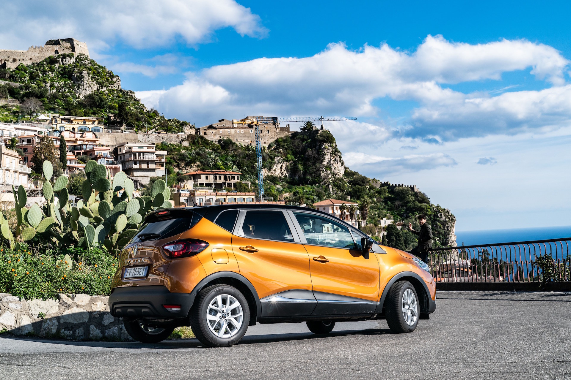 Renault Captur 2019, 3/4 posteriore Taormina