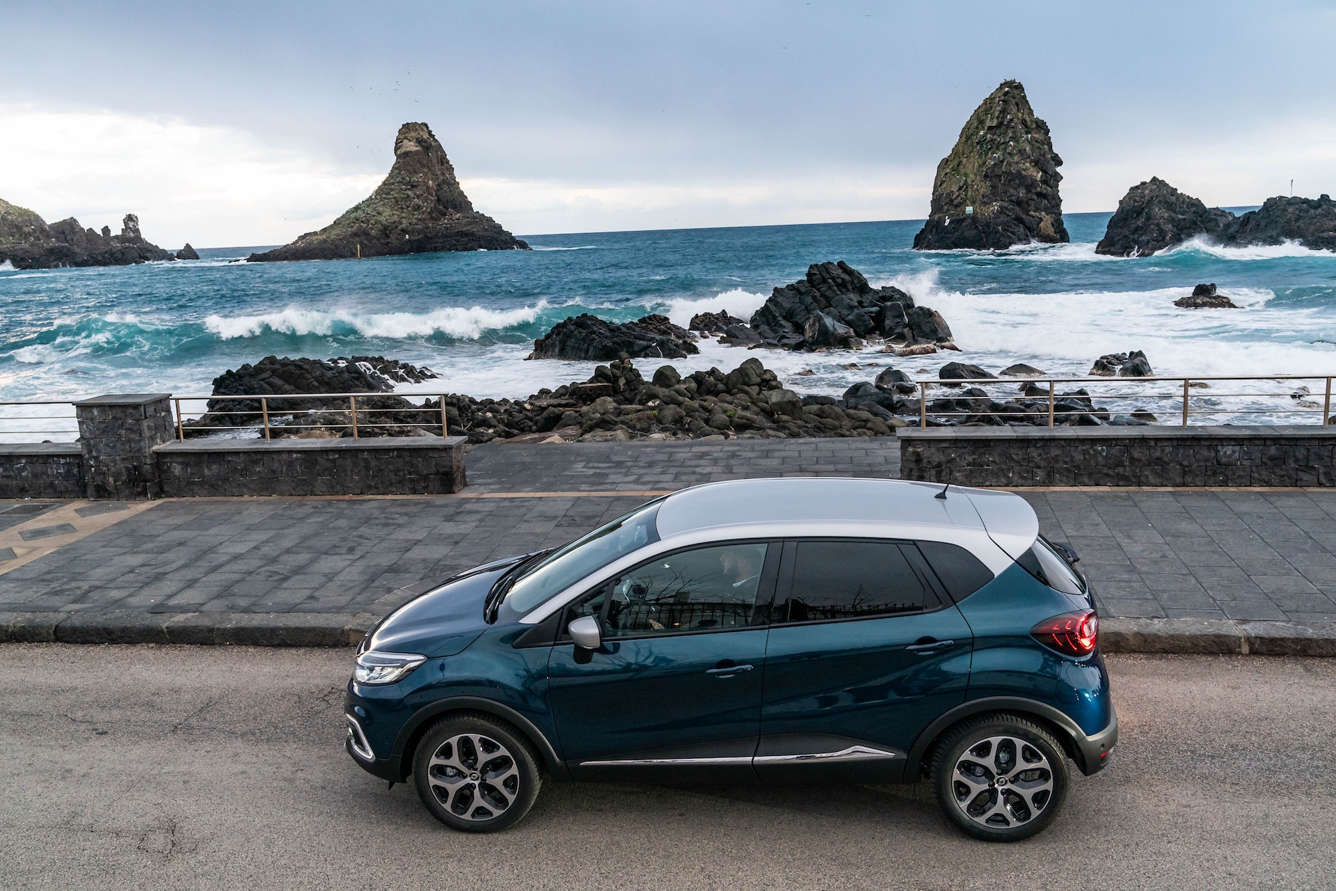 Renault Captur 2019 bicolore mare scogli