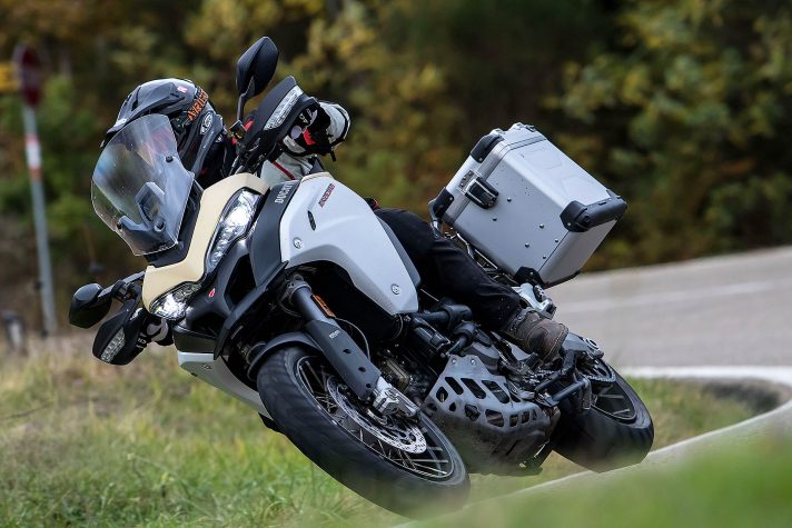 DUCATI-MULTISTRADA-ENDURO-1260-2018-045