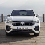 Volkswagen-Touareg-2018-20