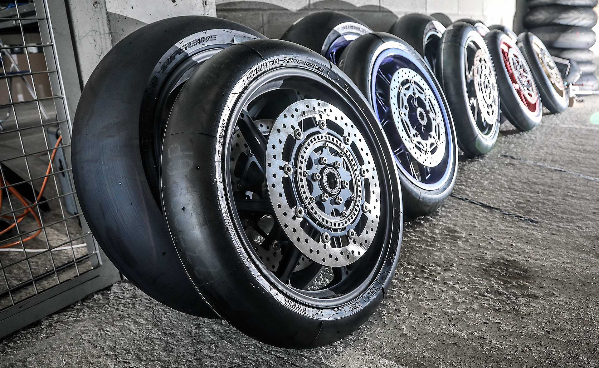 Pirelli da corsa slick rimessaggio moto inverno