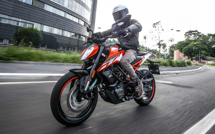 KTM125Duke2017-010