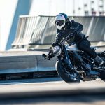 HusqvarnaVitpilenESvartpilen7012018-001