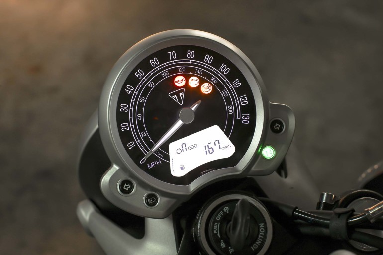 TriumphBonnevilleStreetTwin-027