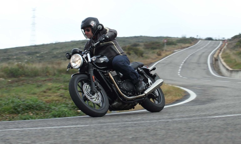 TriumphBonnevilleStreetTwin-040