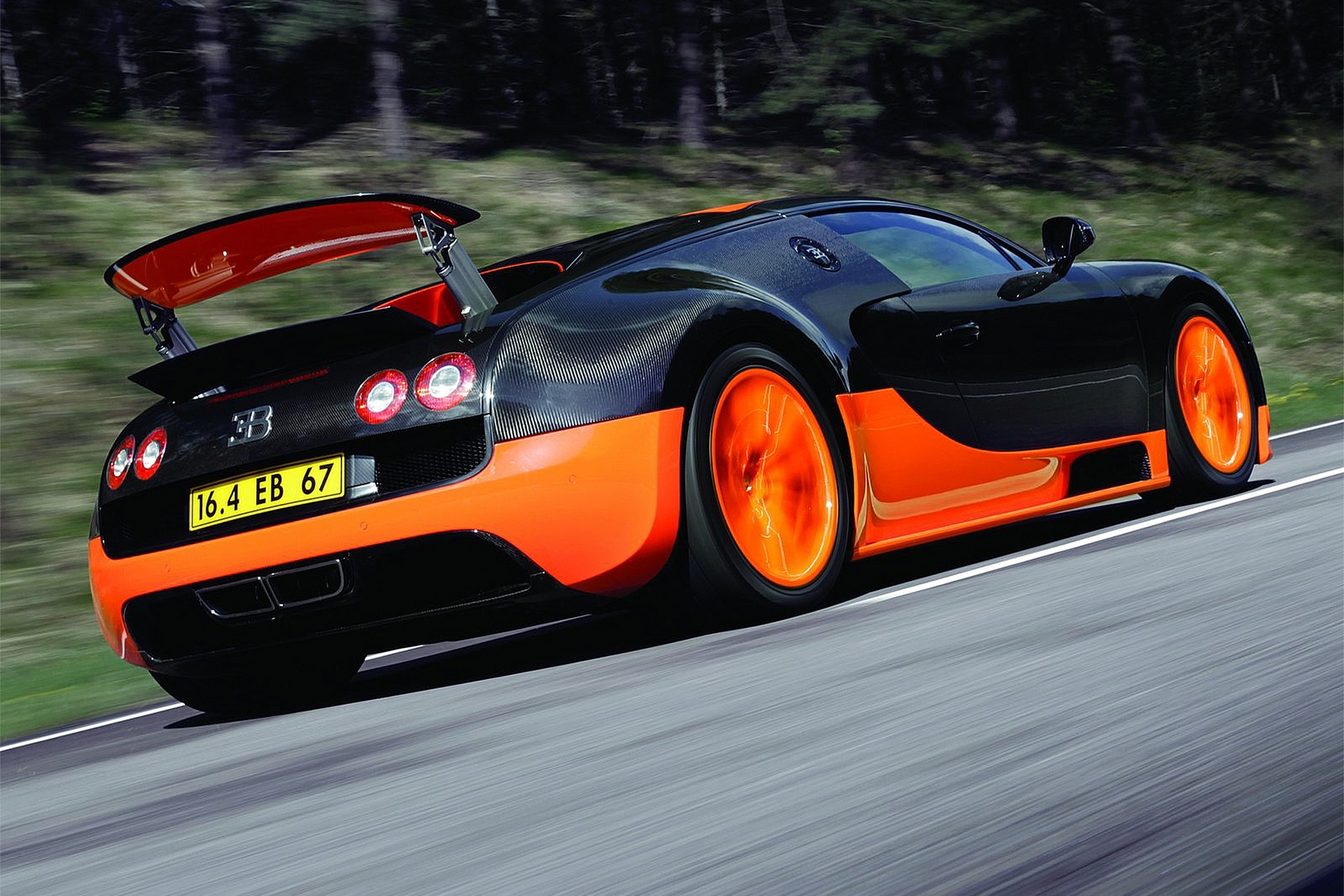 Bugatti Veyron 16.4 Super Sport dinamica