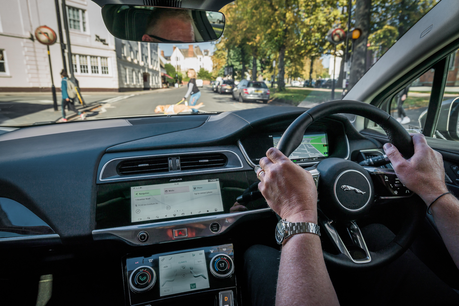 Jaguar I Pace interno