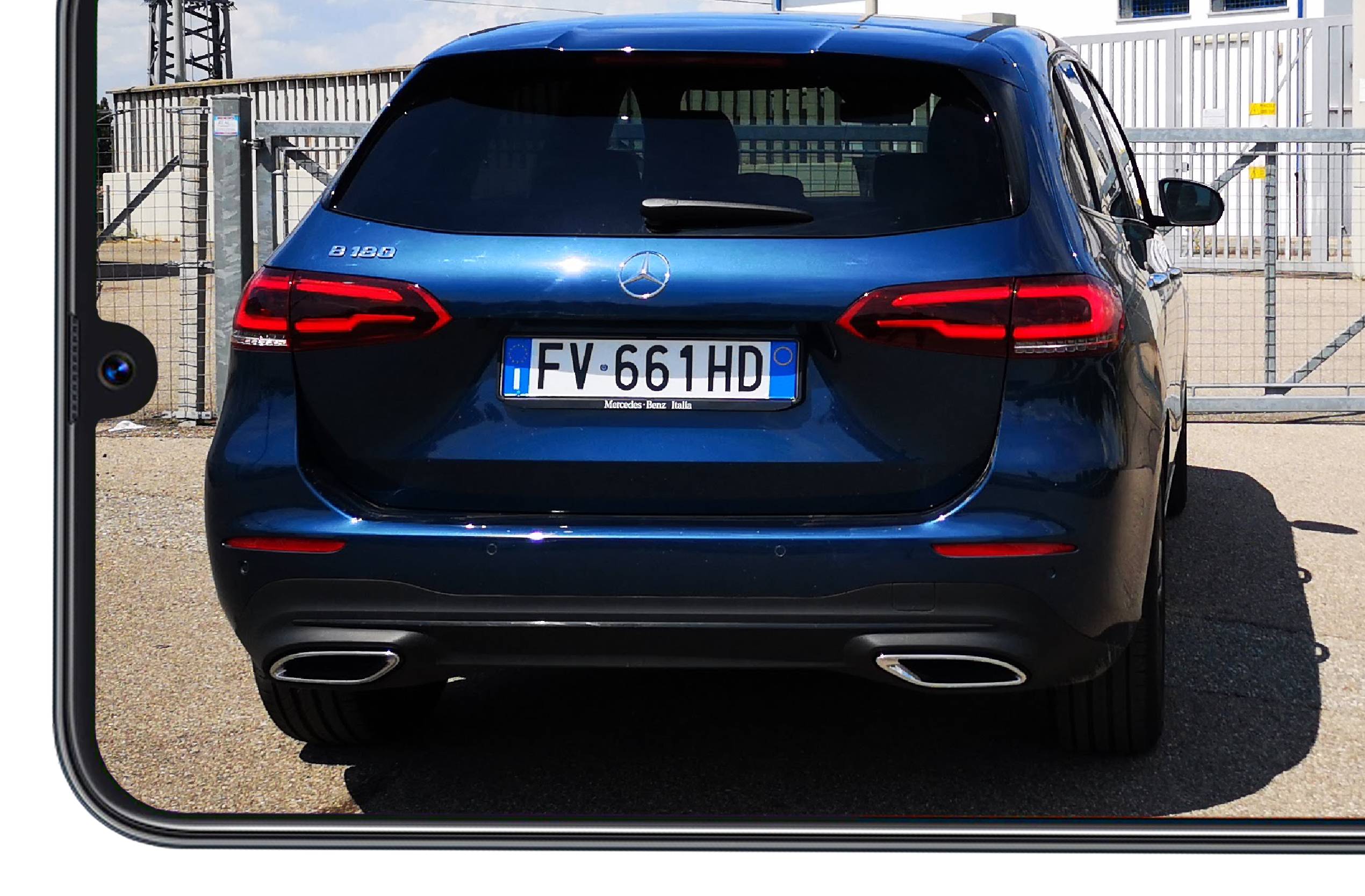 Mercedes Classe B vista posteriore