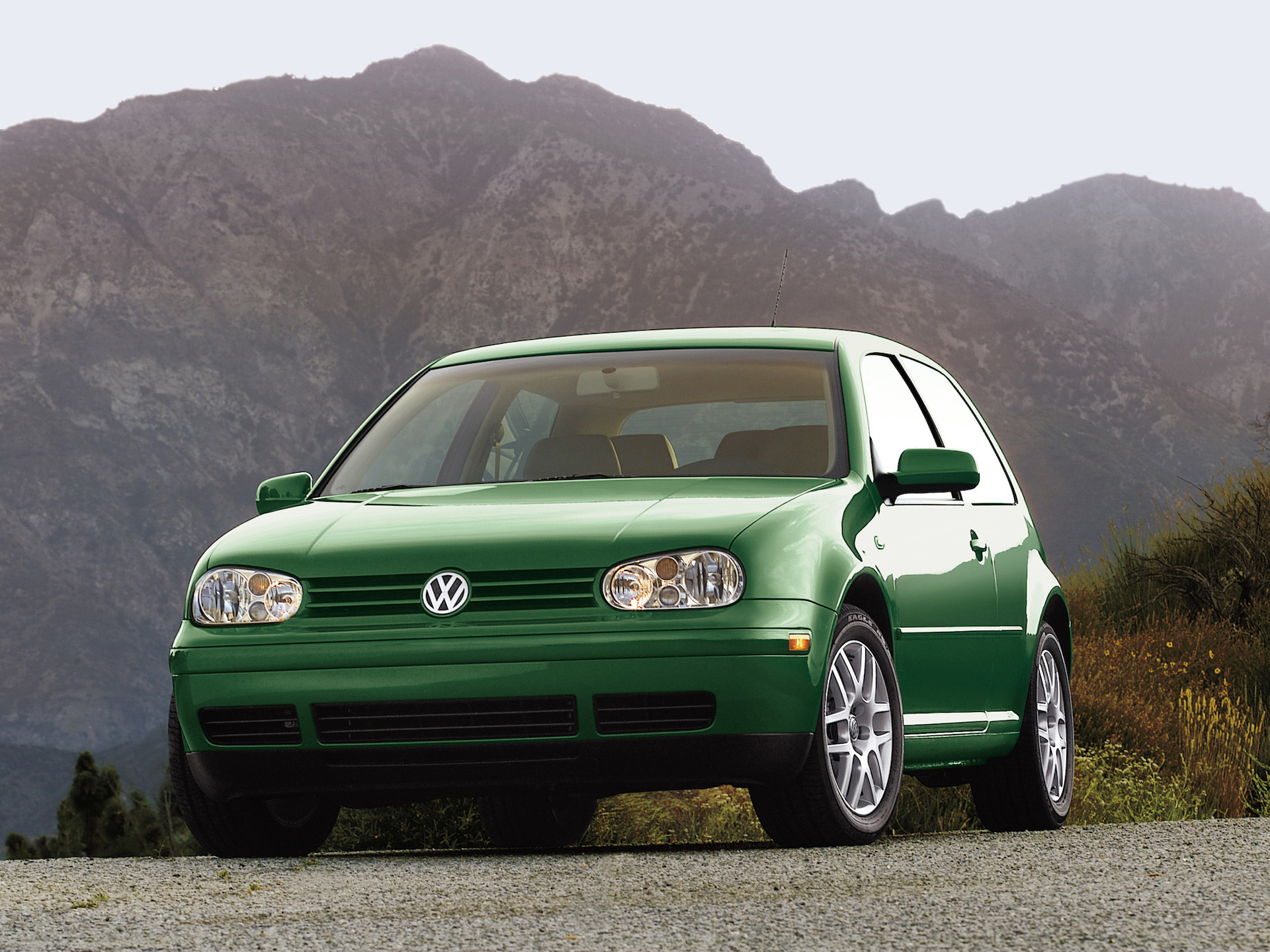 volkswagen Golf IV verde 