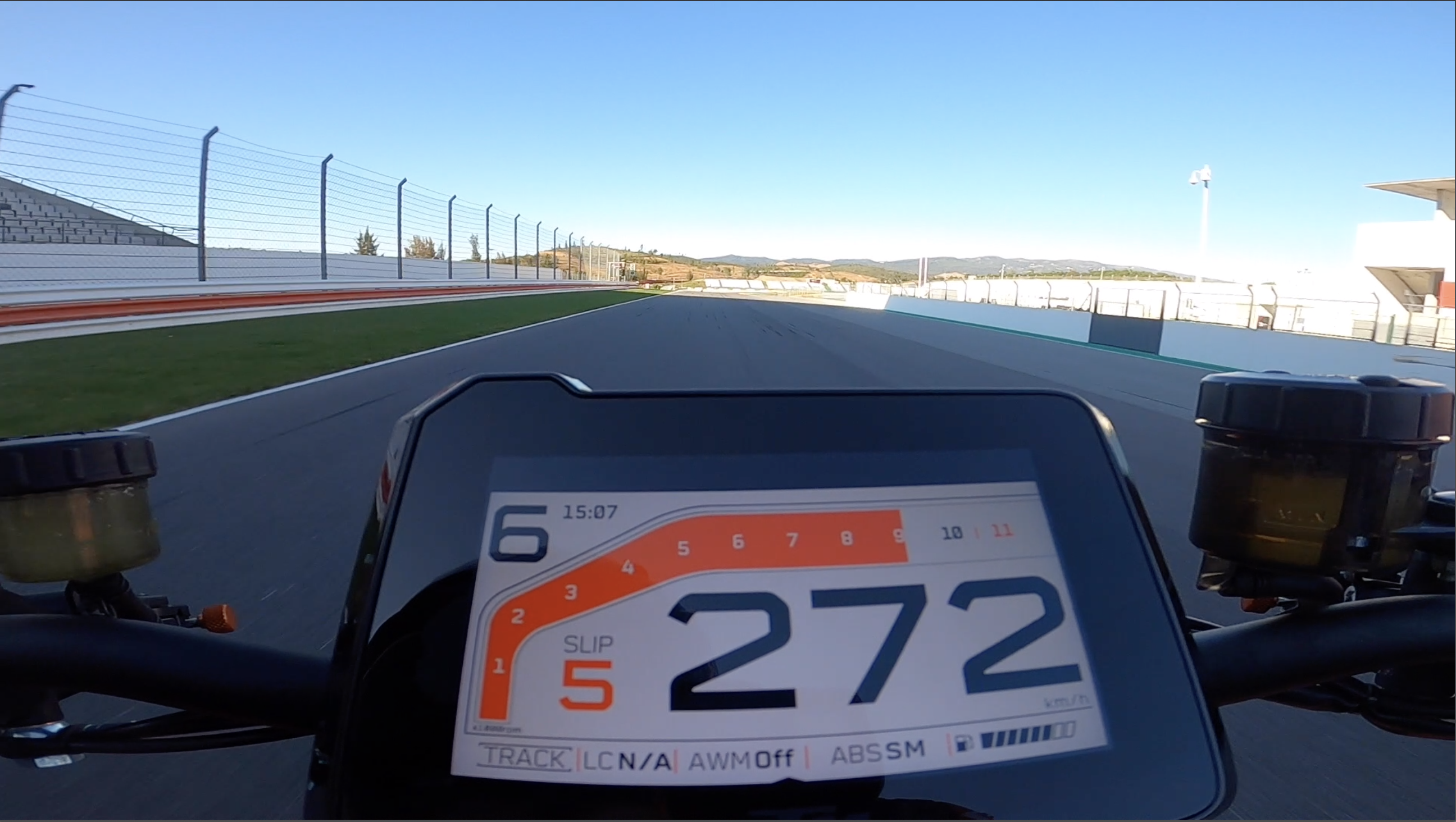 KTM 1290 Super Duke R ON Board a 272