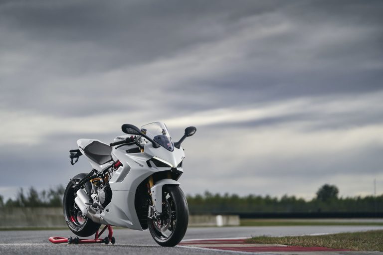 DUCATI_SUPERSPORT_950_S bianca