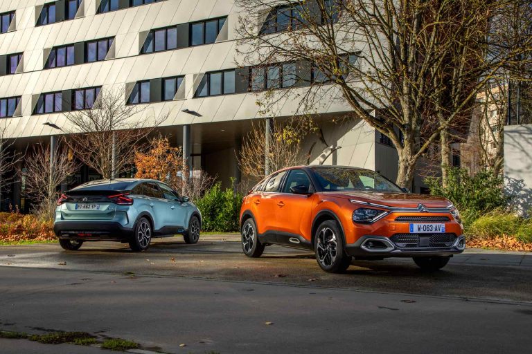 Nuova Citroën C4 e Nuova Citroën ë-C4