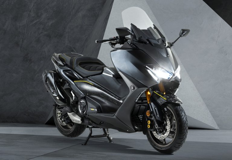 Yamaha TMax 2022