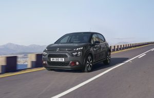 toyota yaris vs citroen c3