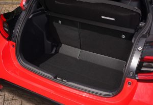 bagagliaiotoyota_yaris_hybrid