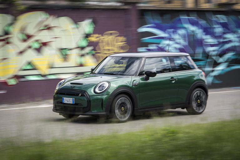 MINI Cooper SE prova