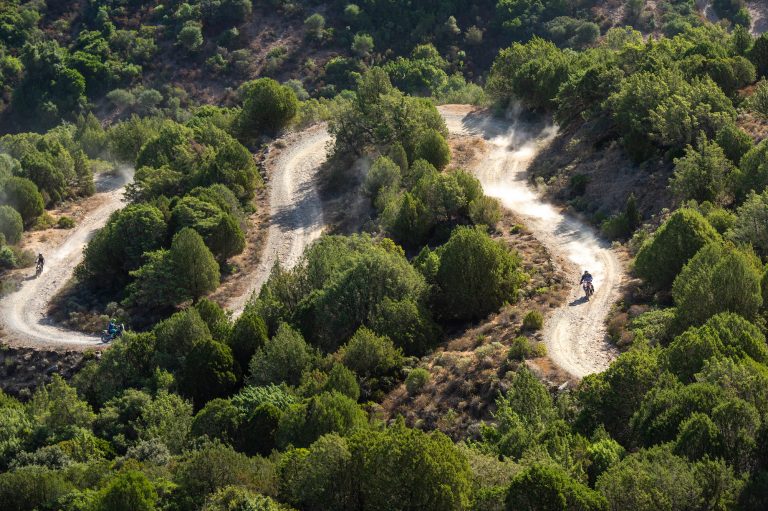 moto fuoristrada curve Sardegna
