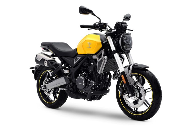 Voge 350 AC Trofeo - statica studio tre quarti anteriore