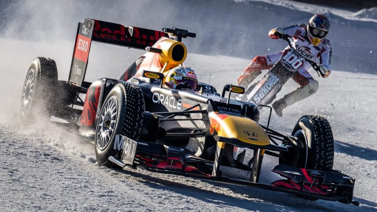 Red Bull RB8 - Campionato F1 2012 - sul ghiaccio