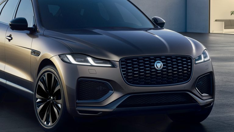 Jaguar F-Pace, 300 Sport, 400 Sport