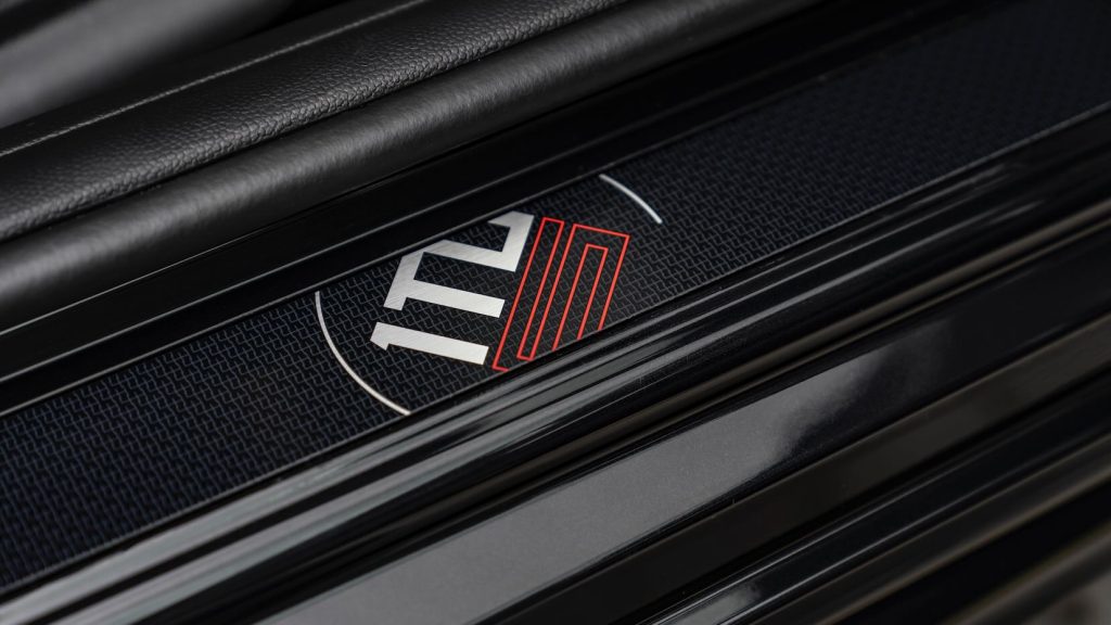 Mini John Cooper Works 1to6 Edition, logo 1to6 sul battitacco