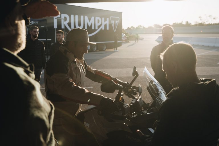 Ivan Cervantes Triumph Tiger 1200 GT Explorer Guinnes World Record