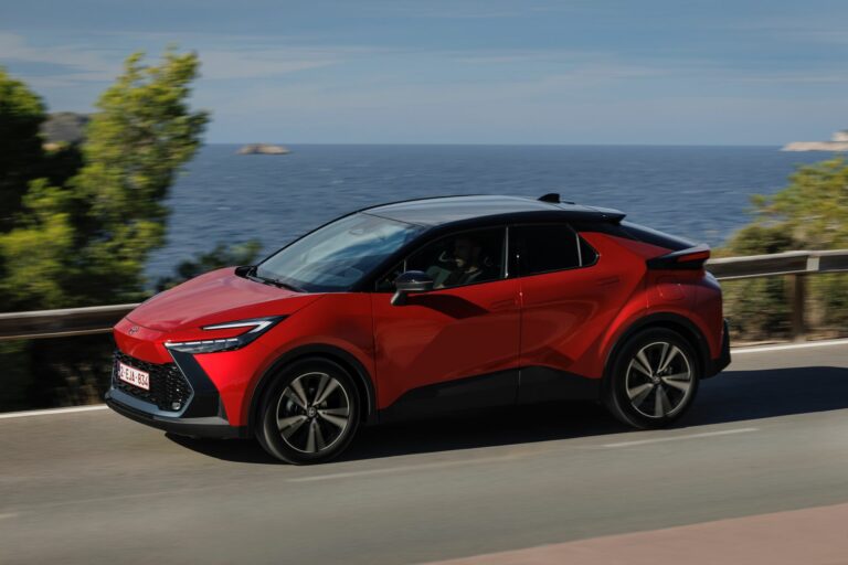 Toyota C-HR 2024