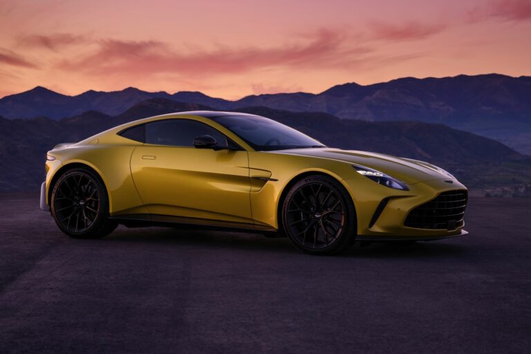 Aston Martin Vantage 2024