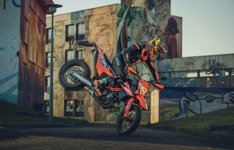 KTM 690 SMC R promozione "interessi in fumo"