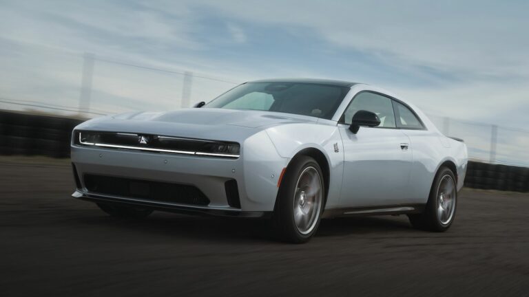 Nuova Dodge Charger daytona 2024