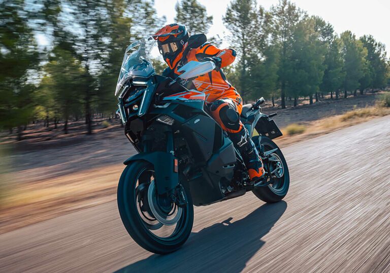 KTM 1390 Super Adventure S 2025