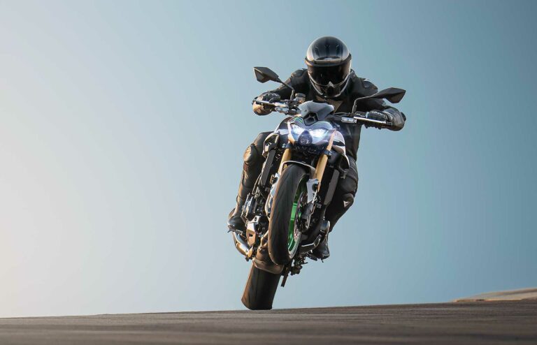 Kawasaki Z900 2025