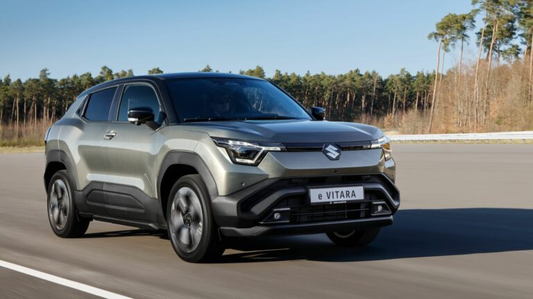 Nuova Suzuki e Vitara 2025