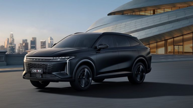 Omoda 9 SHS-P Black Knight Edition 2026